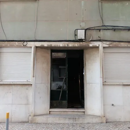 Δωμάτια σε οικογενειακή κατοικία Joao 2 *